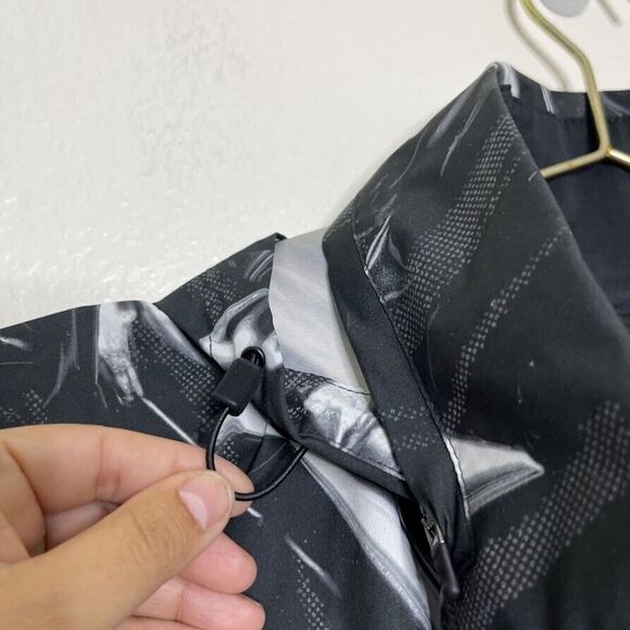 Nike SHIELD Jacket Medium Full-Zip Running Black Mesh Panel Hide Away Hooded - Picture 3 of 15